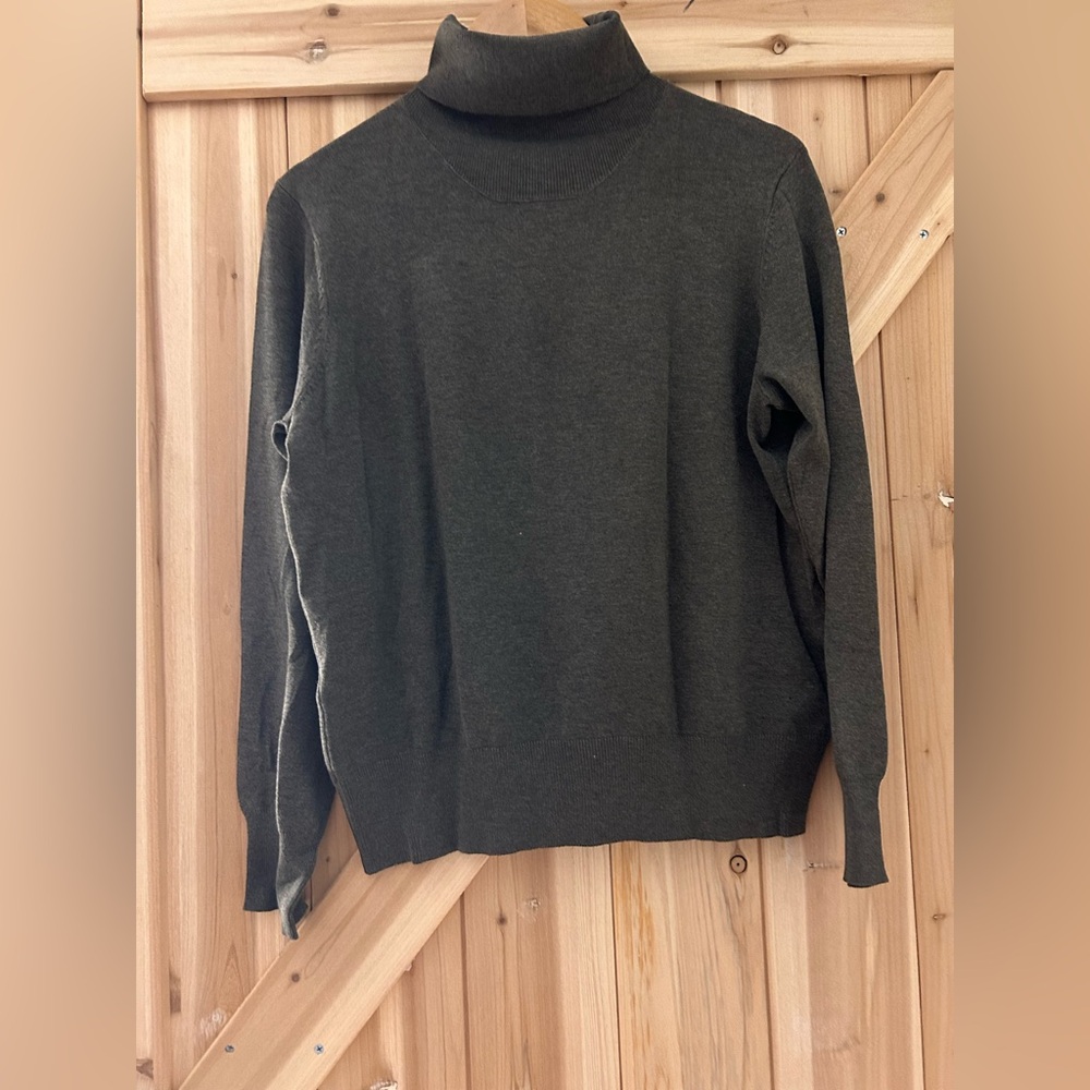 H&M Soft Turtleneck Sweater